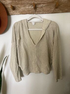 Project Social T V-Neck Hooded Sweater in Light Beige